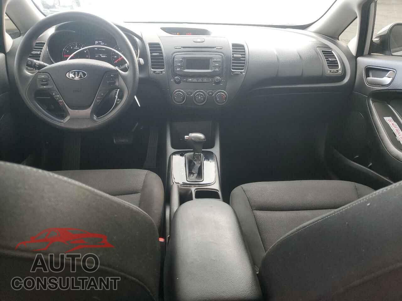 KIA FORTE 2017 - 3KPFK4A79HE045304