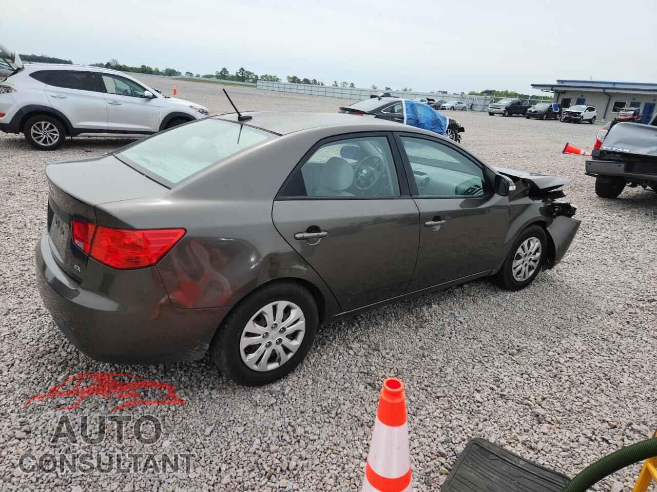 KIA FORTE 2010 - KNAFU4A24A5307159