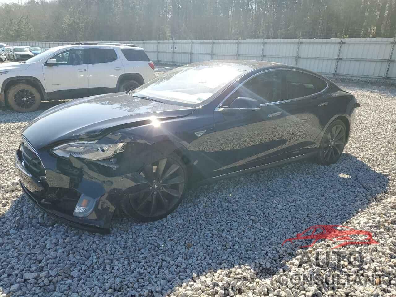 TESLA MODEL S 2013 - 5YJSA1DP6DFP22583