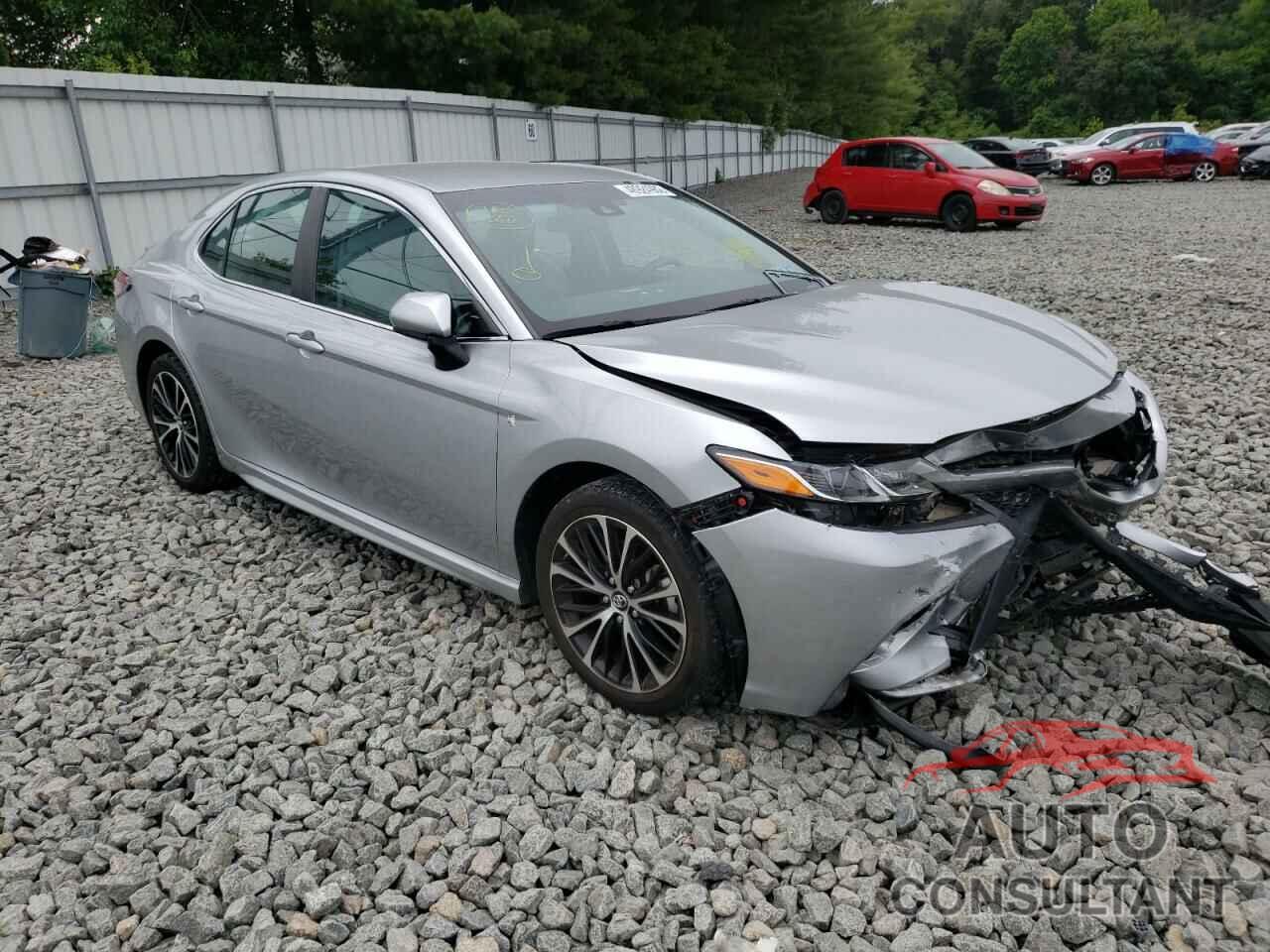 TOYOTA CAMRY 2018 - 4T1B11HK7JU113192