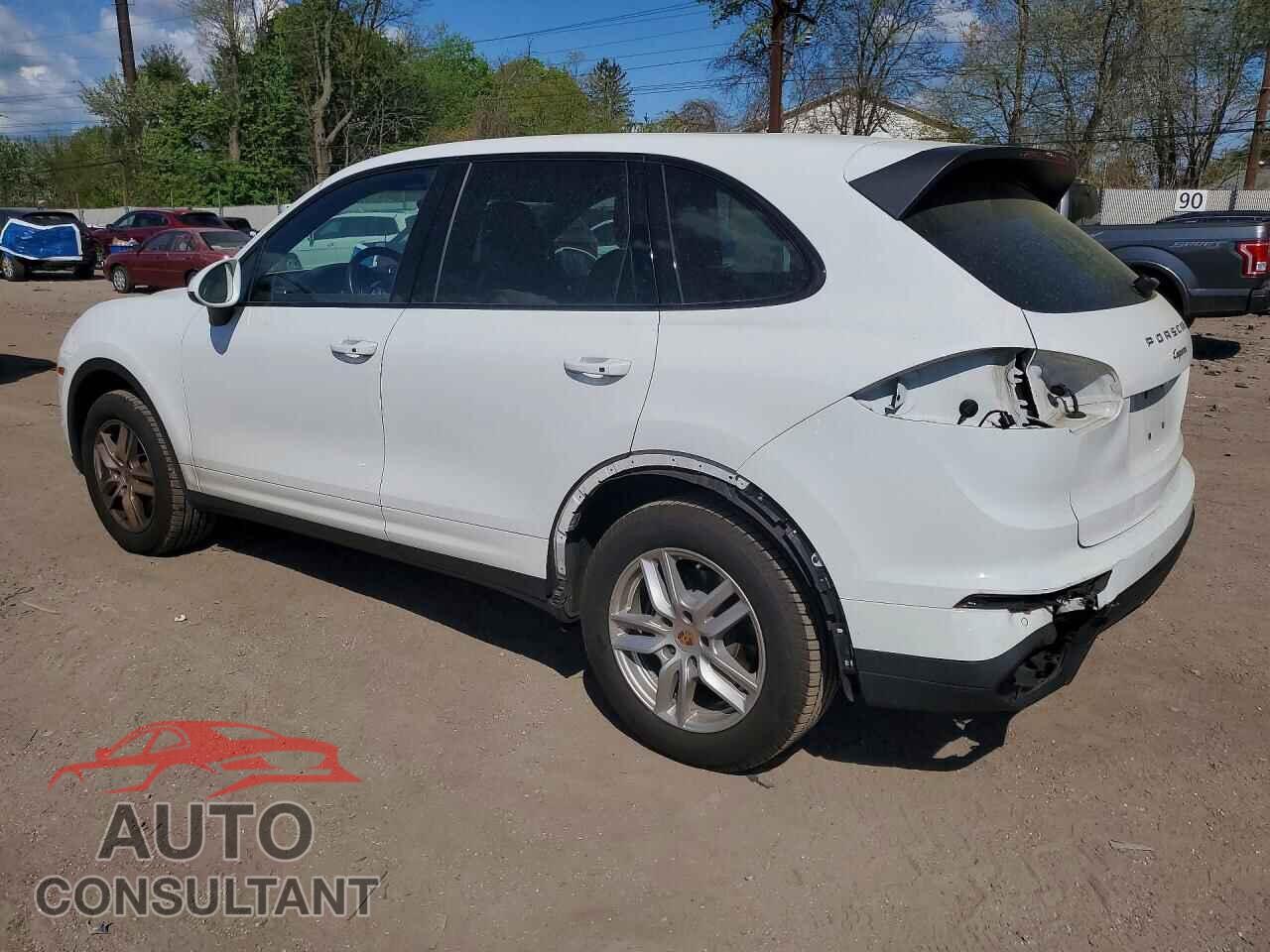 PORSCHE CAYENNE 2016 - WP1AA2A28GKA08776