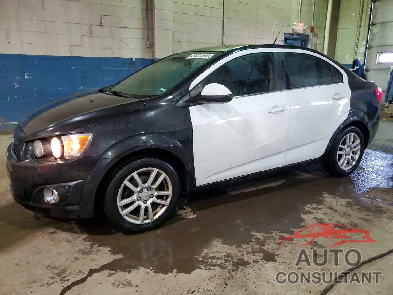 CHEVROLET SONIC 2013 - 1G1JC5SHXD4120763