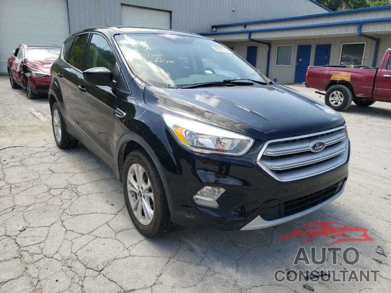 FORD ESCAPE 2017 - 1FMCU9GD1HUE03466