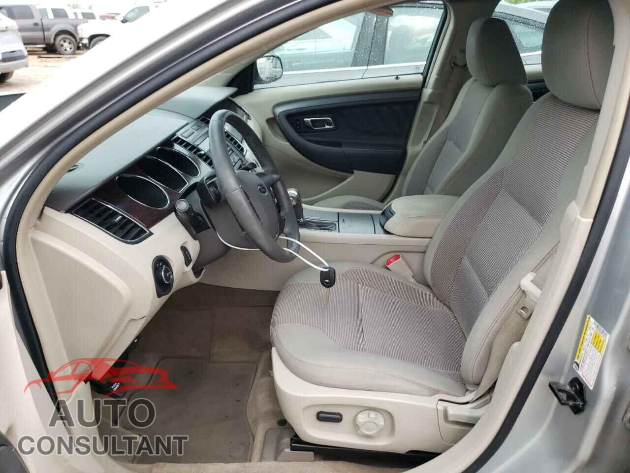 FORD TAURUS 2011 - 1FAHP2HW9BG160493