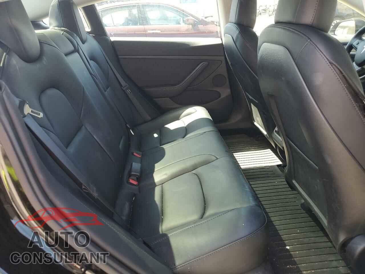 TESLA MODEL 3 2023 - 5YJ3E1EA1PF463489
