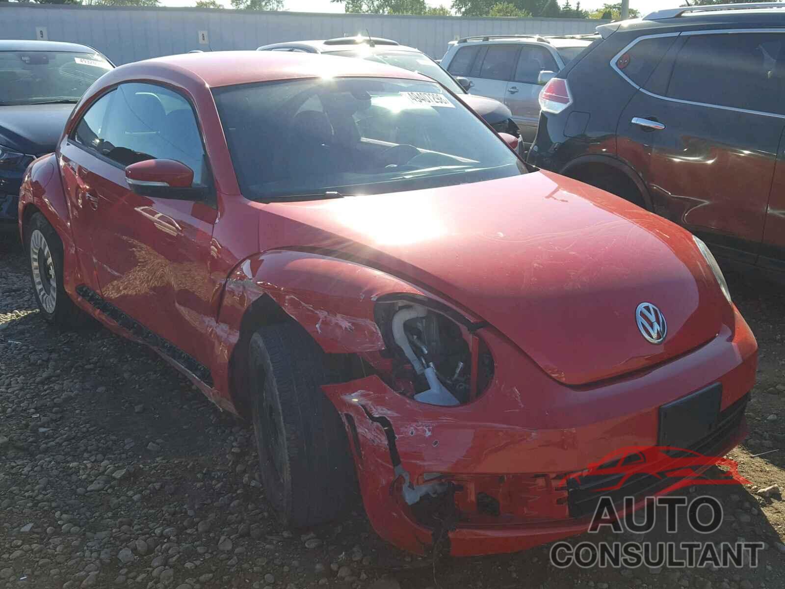 VOLKSWAGEN BEETLE 2016 - 3VWJ17AT5GM608233
