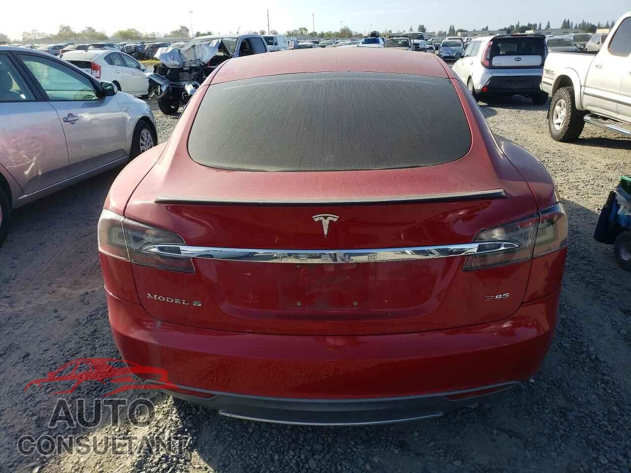 TESLA MODEL S 2013 - 5YJSA1DP5DFP09744