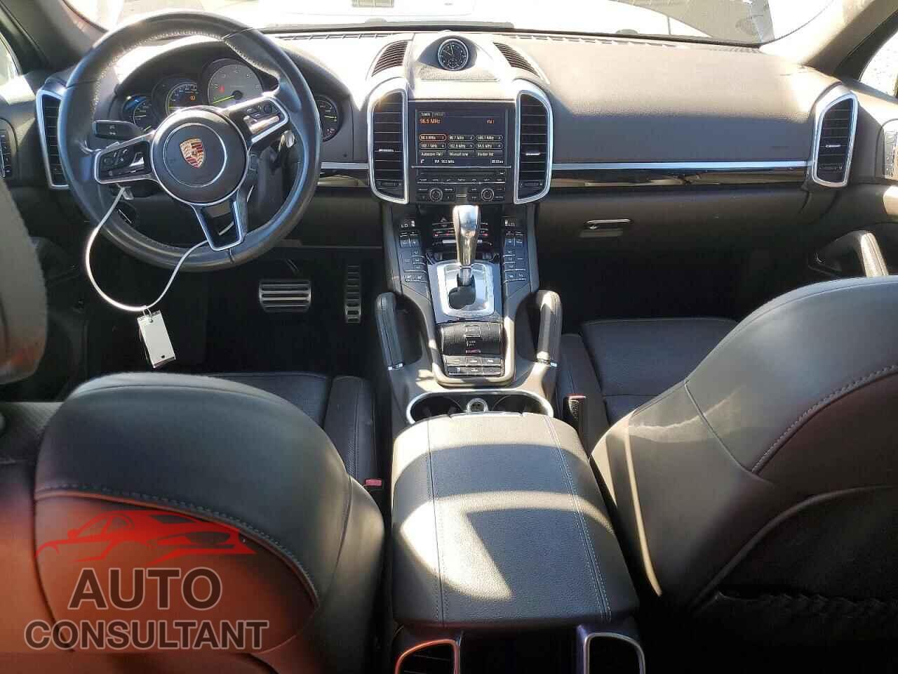 PORSCHE CAYENNE 2015 - WP1AE2A27FLA51910