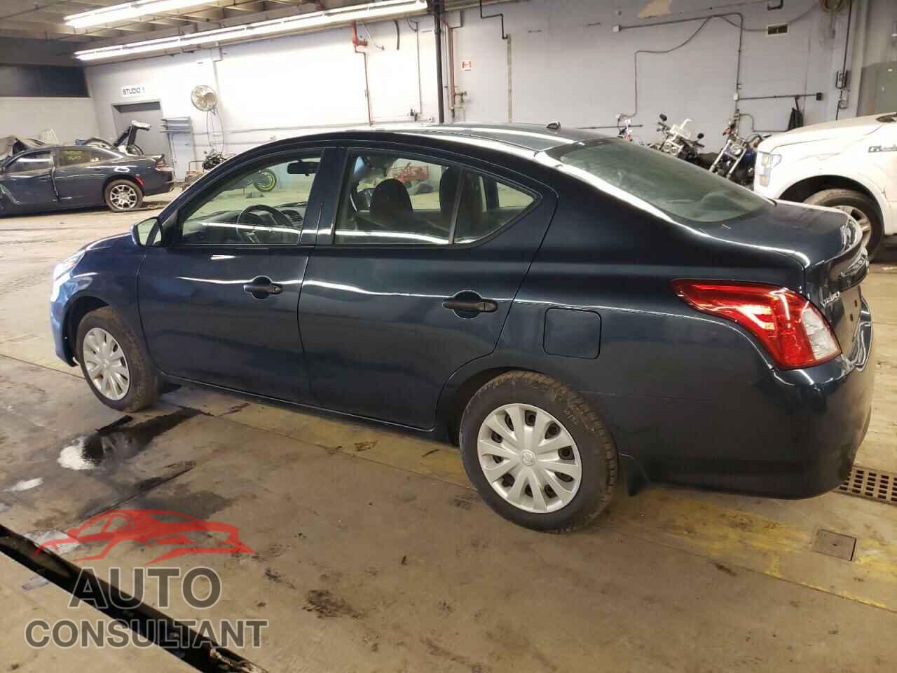 NISSAN VERSA 2017 - 3N1CN7AP3HL871995