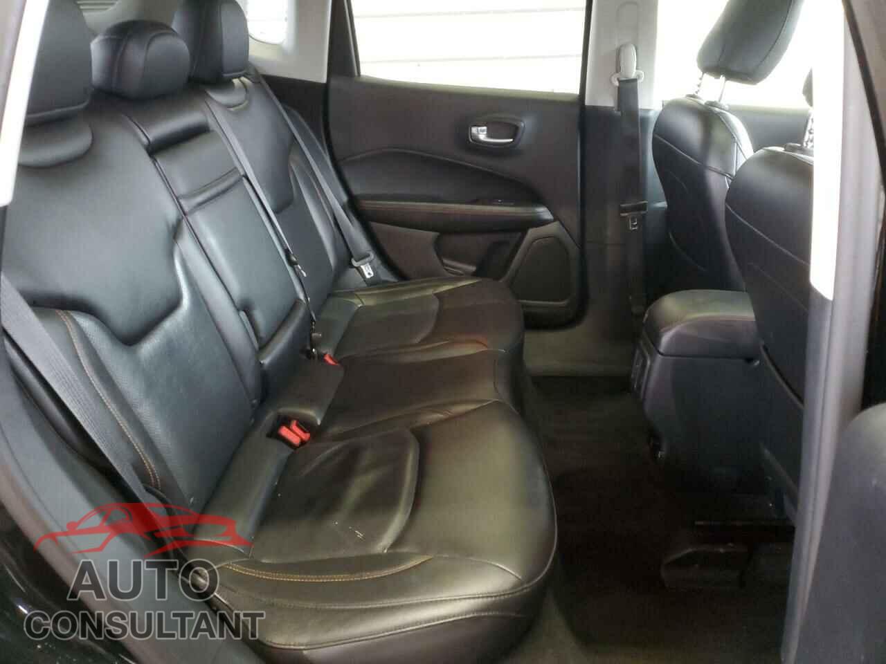 JEEP COMPASS 2018 - 3C4NJDCB2JT200261