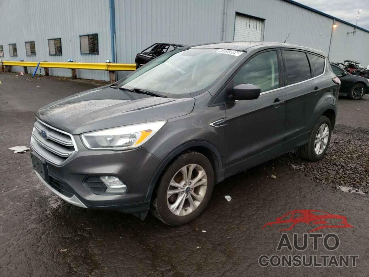 FORD ESCAPE 2017 - 1FMCU0GD4HUD67381