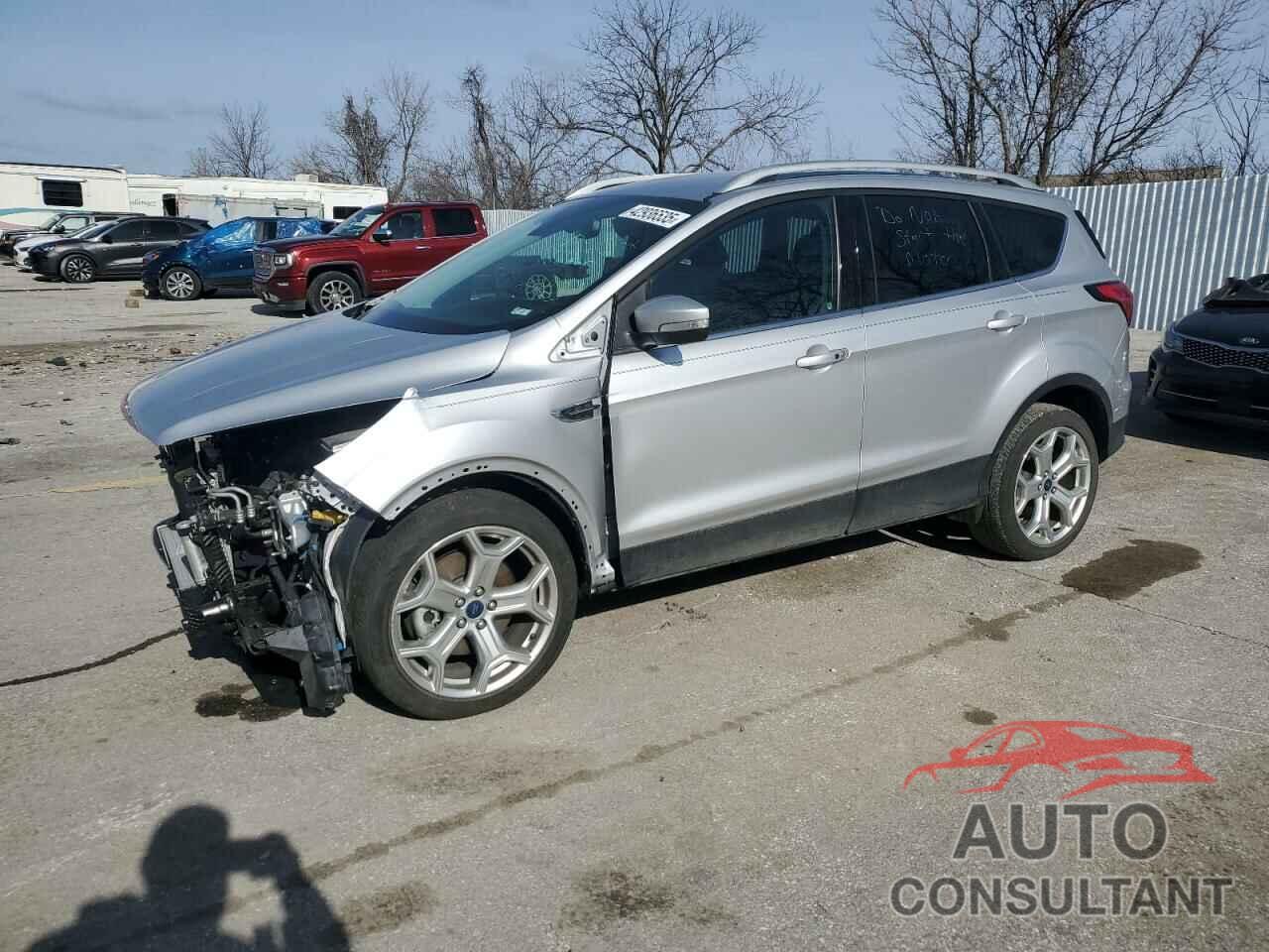 FORD ESCAPE 2019 - 1FMCU0J9XKUB02041