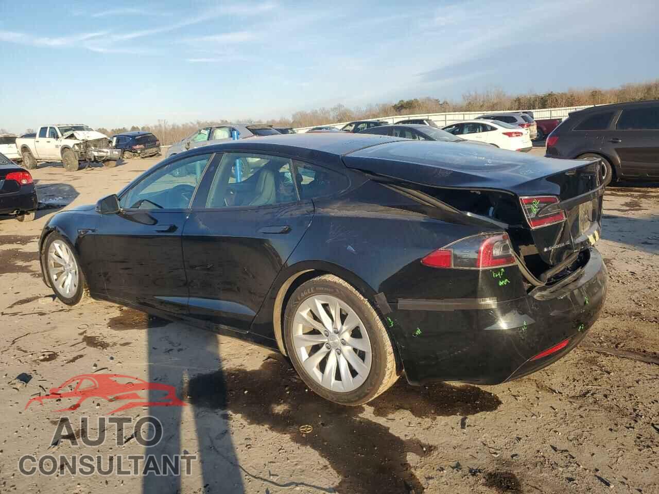 TESLA MODEL S 2018 - 5YJSA1E20JF268801