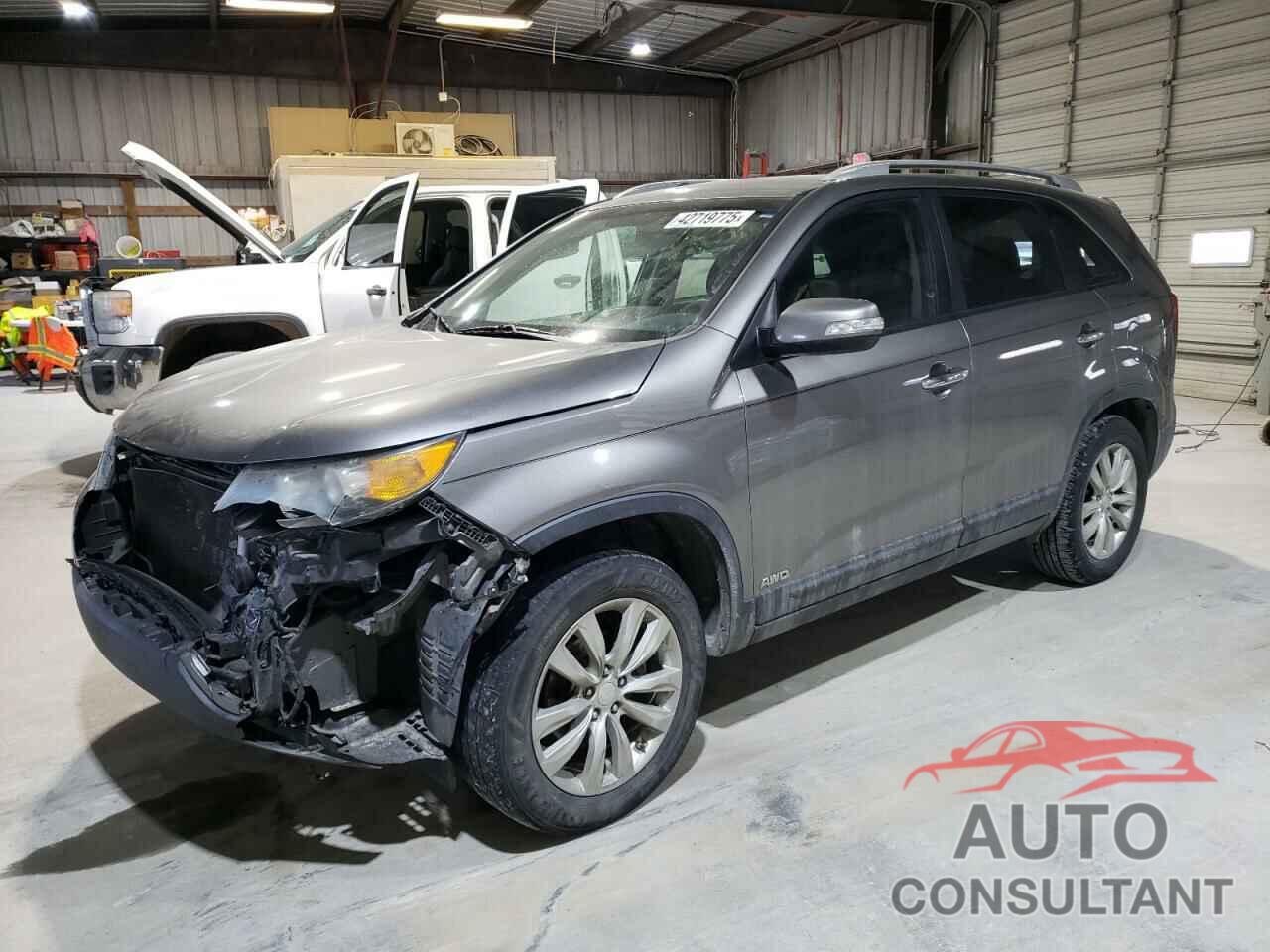 KIA SORENTO 2011 - 5XYKUDA15BG152316