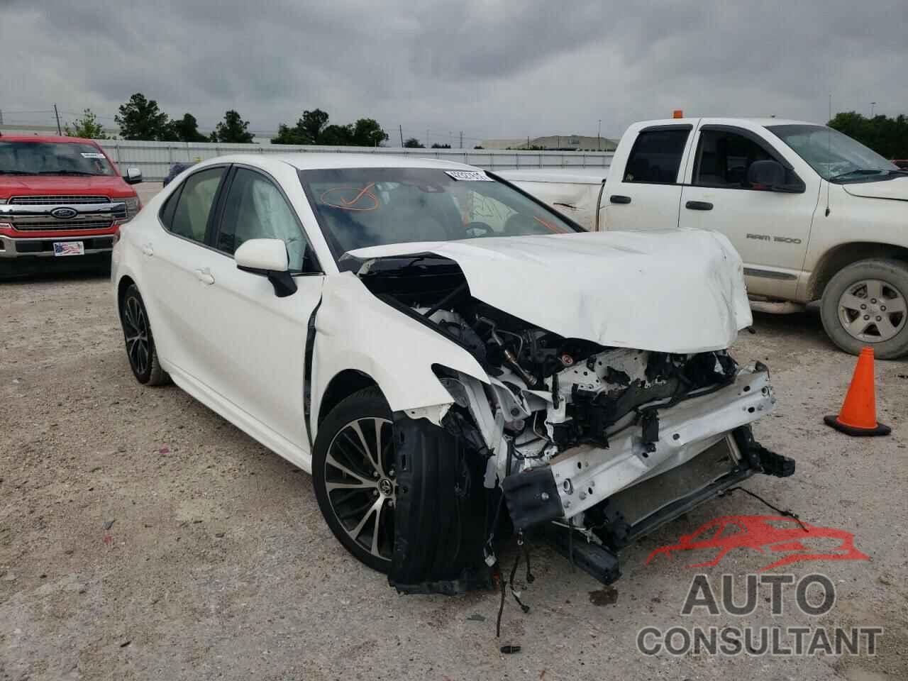 TOYOTA CAMRY 2018 - JTNB11HK0J3025333