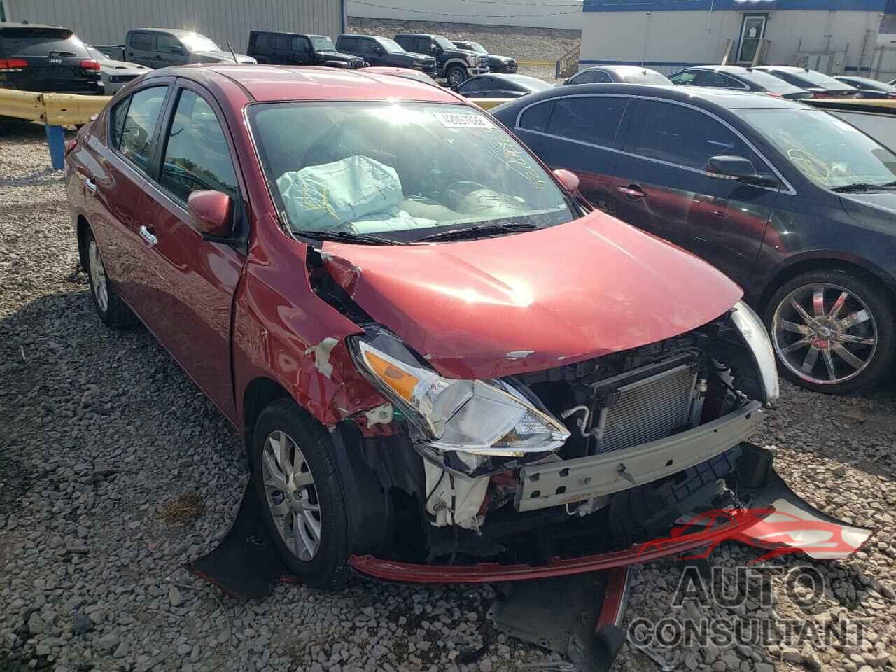 NISSAN VERSA 2018 - 3N1CN7AP1JL883956