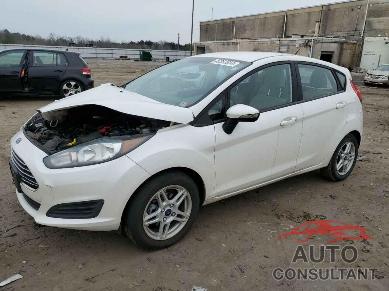 FORD FIESTA 2018 - 3FADP4EJ8JM113558