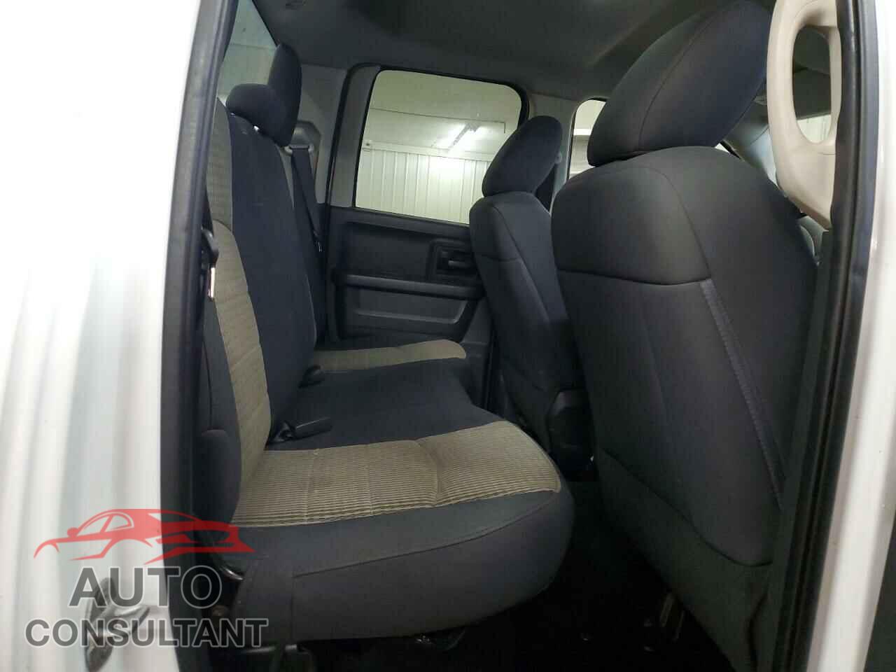 DODGE RAM 1500 2012 - 1C6RD7FT0CS270366