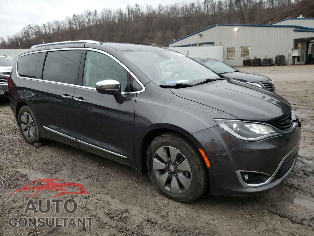 CHRYSLER PACIFICA 2018 - 2C4RC1N75JR105084