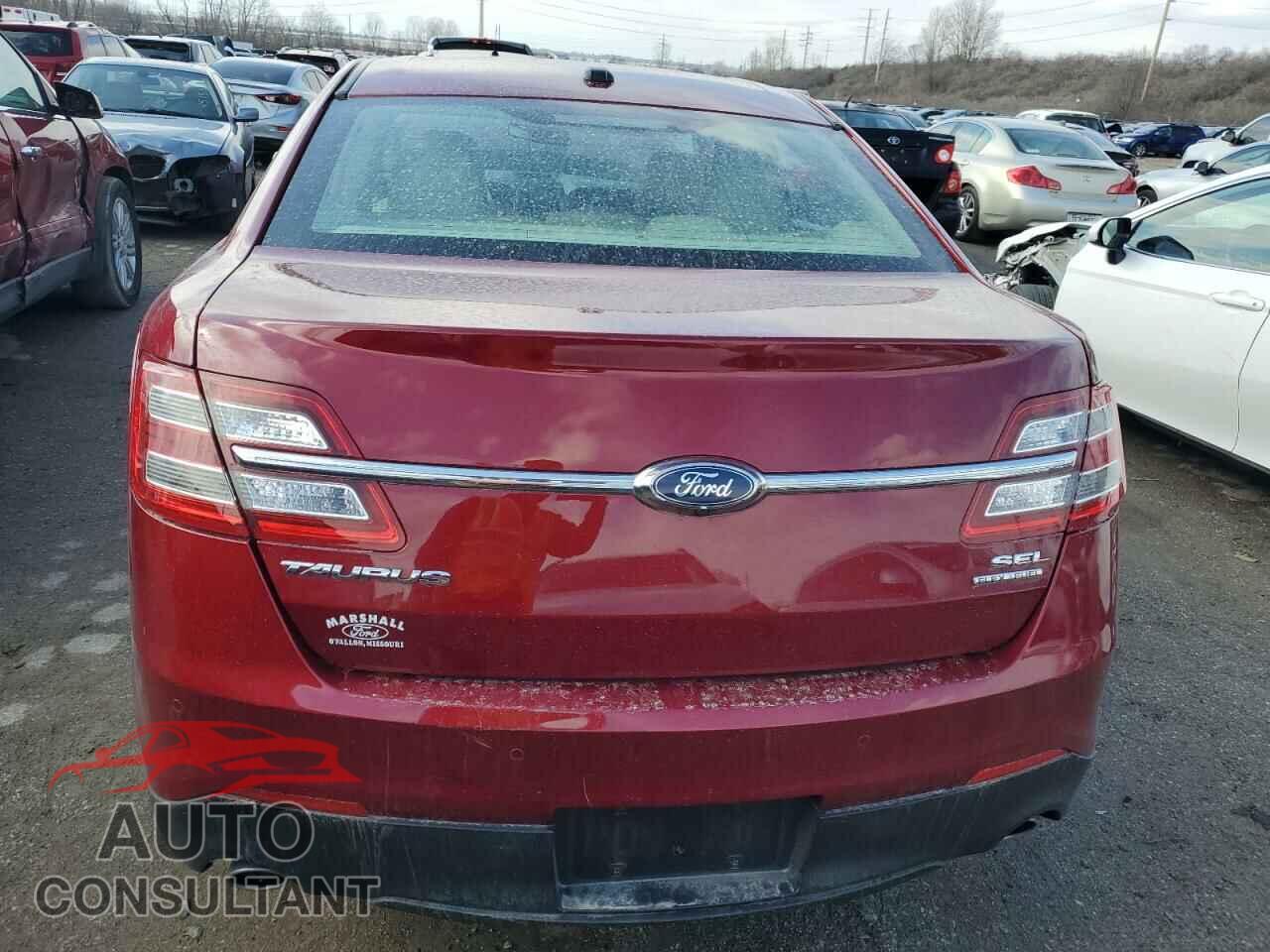 FORD TAURUS 2016 - 1FAHP2E82GG133052