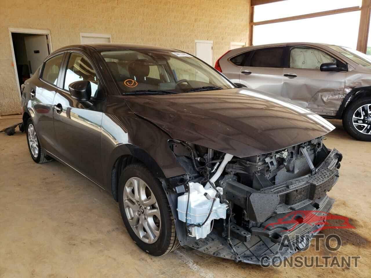 TOYOTA YARIS 2018 - 3MYDLBYVXJY300979