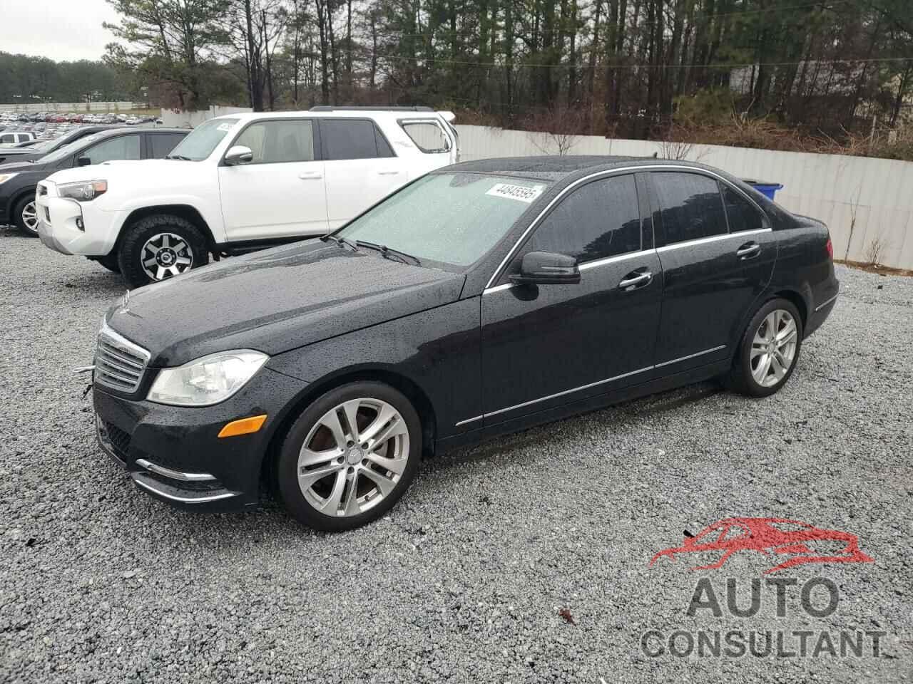 MERCEDES-BENZ C-CLASS 2013 - WDDGF4HB3DR245571