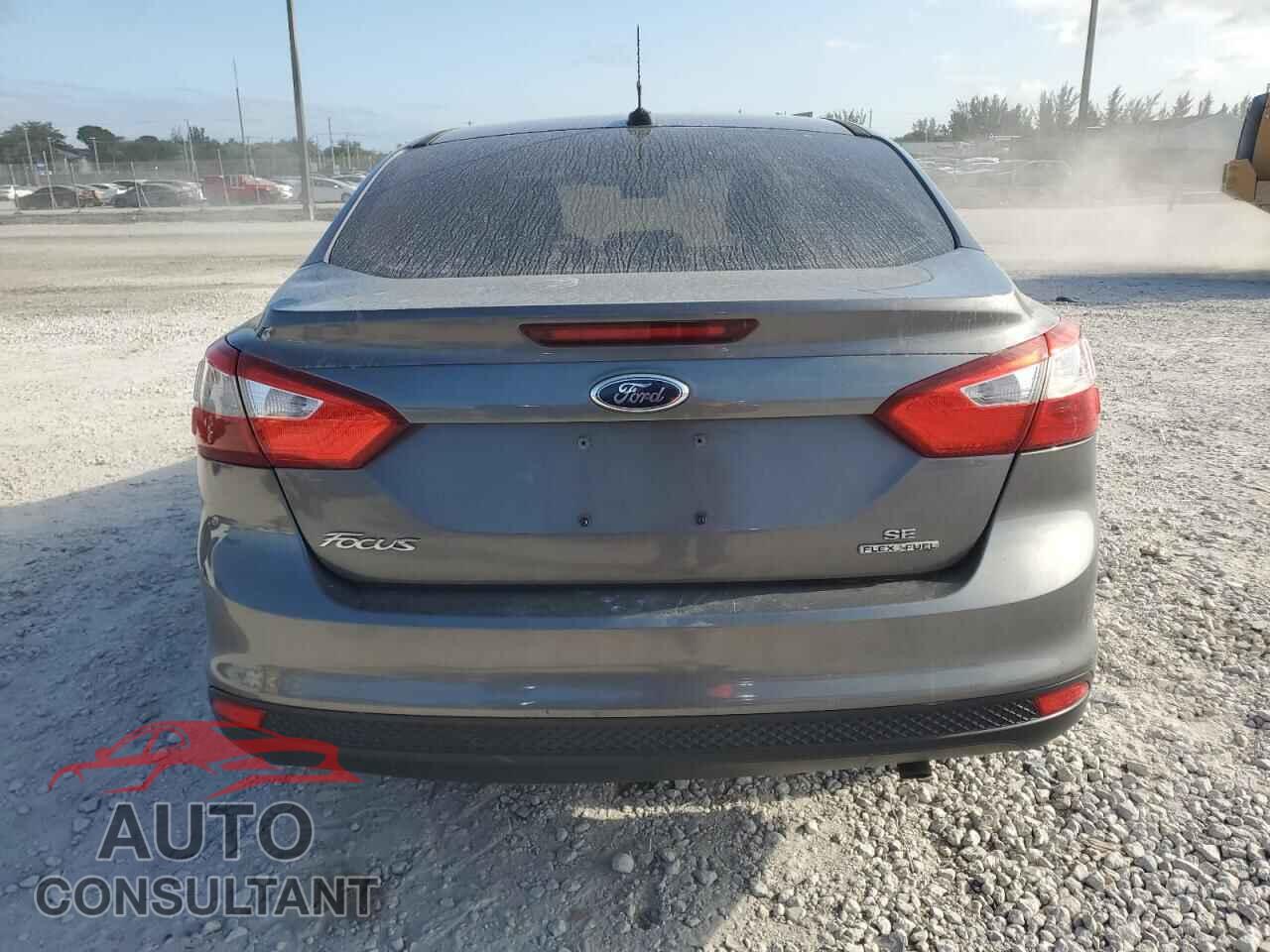 FORD FOCUS 2012 - 1FAHP3F25CL387484