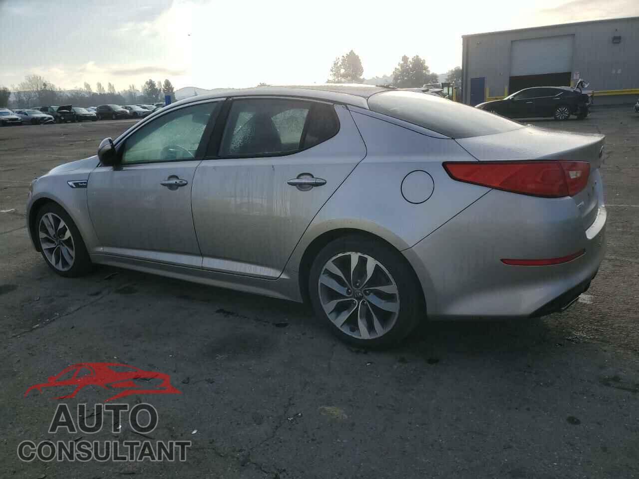 KIA OPTIMA 2015 - 5XXGR4A66FG357012