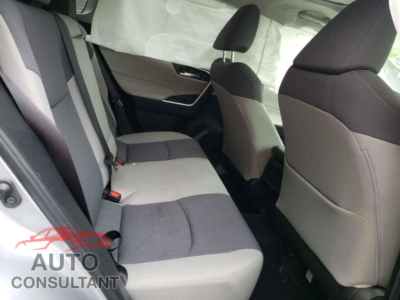 TOYOTA RAV4 2019 - JTMP1RFV8KD509669