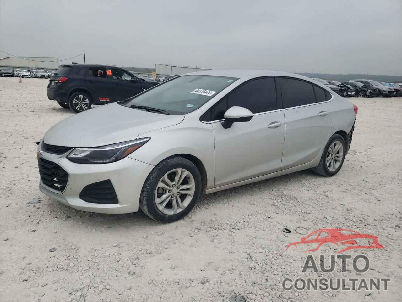 CHEVROLET CRUZE 2019 - 1G1BE5SM4K7145004