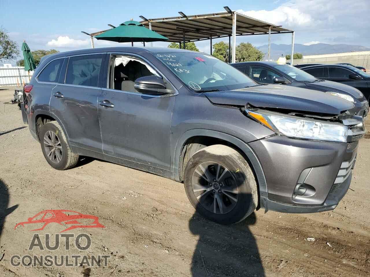 TOYOTA HIGHLANDER 2017 - 5TDZZRFH2HS204029