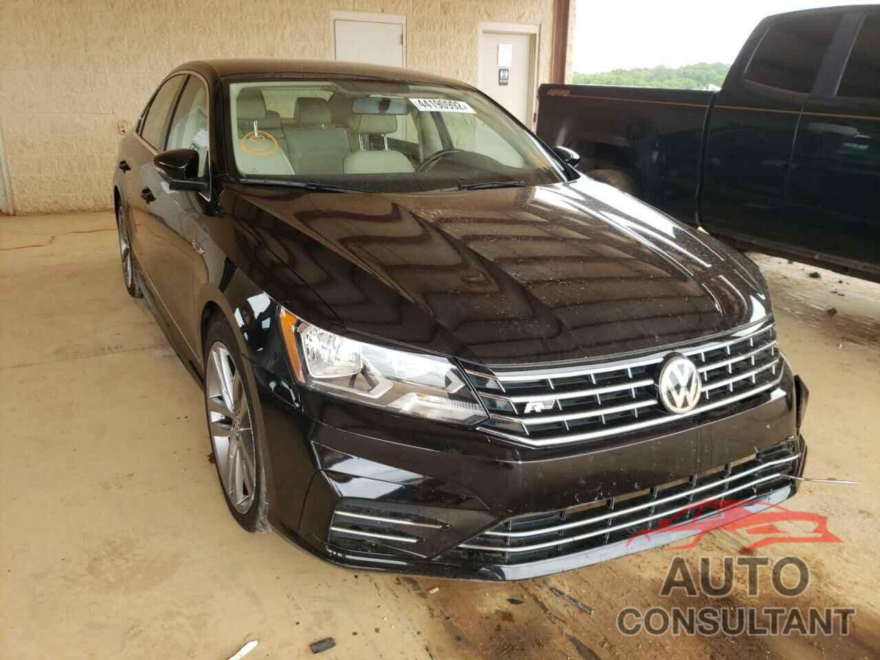 VOLKSWAGEN PASSAT 2017 - 1VWDT7A38HC010616