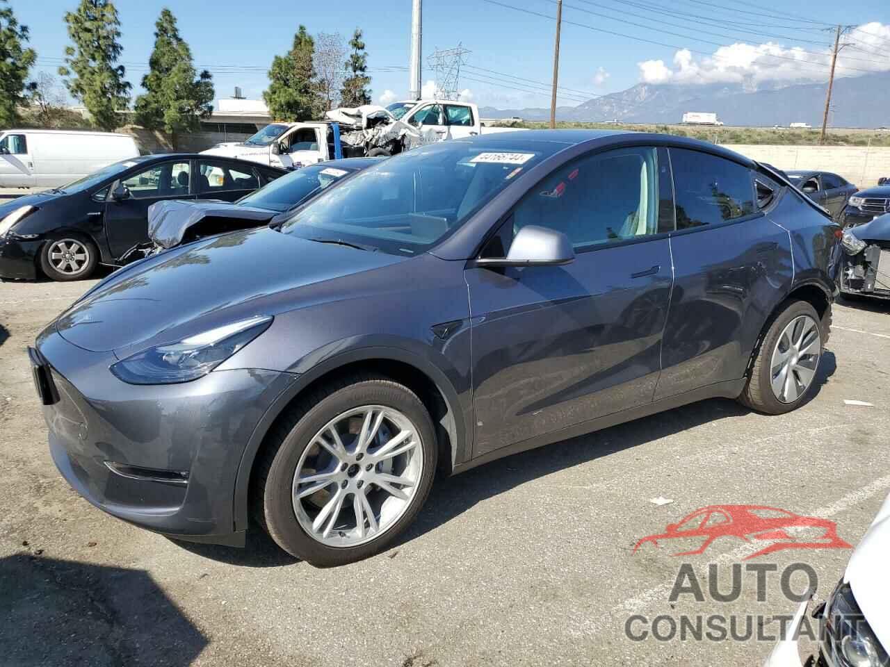 TESLA MODEL Y 2023 - 7SAYGDEE2PF878473