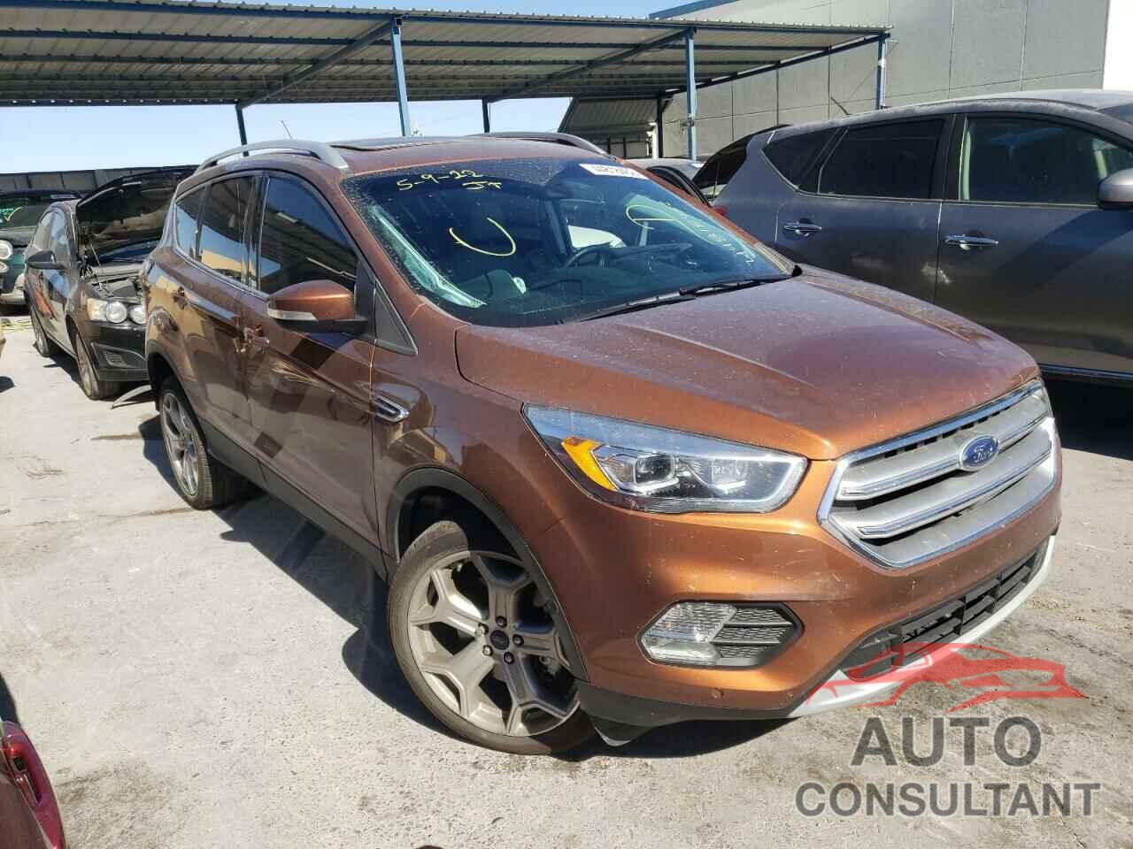 FORD ESCAPE 2017 - 1FMCU9J90HUC50308