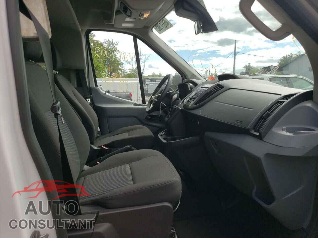 FORD TRANSIT 2019 - 1FBZX2CM5KKB06193