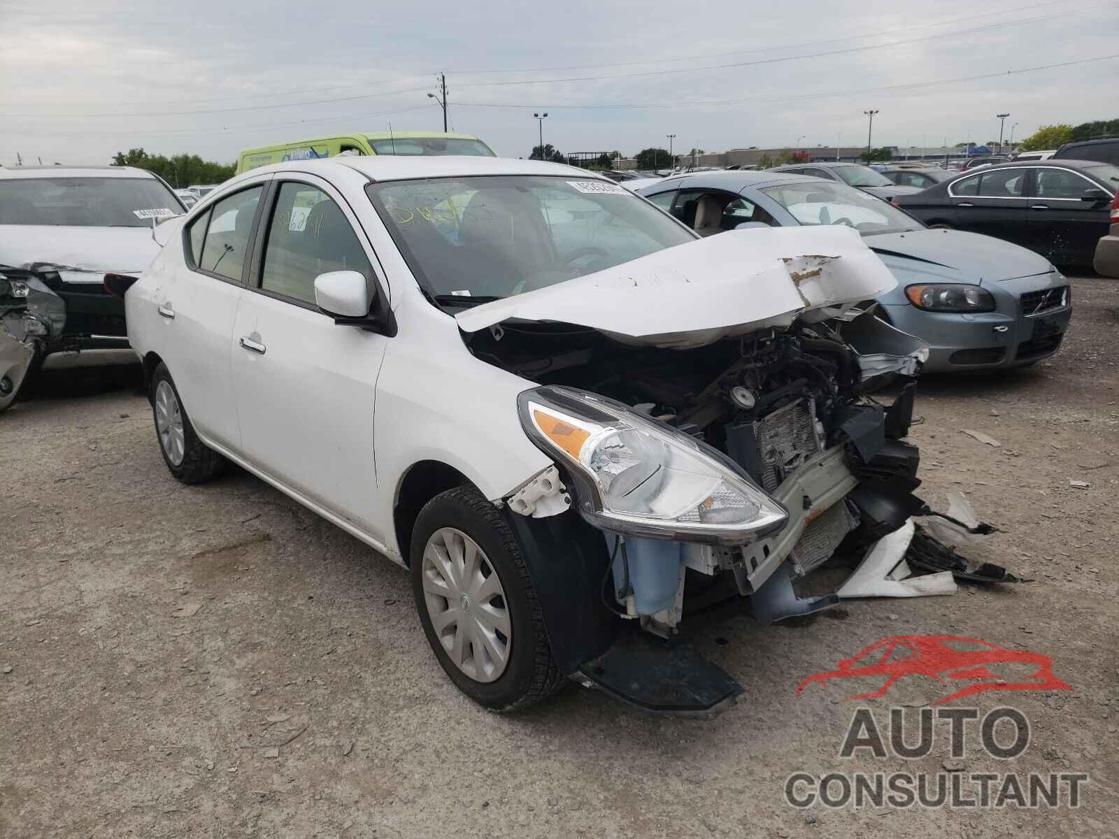 NISSAN VERSA 2017 - 3N1CN7AP5HL877085