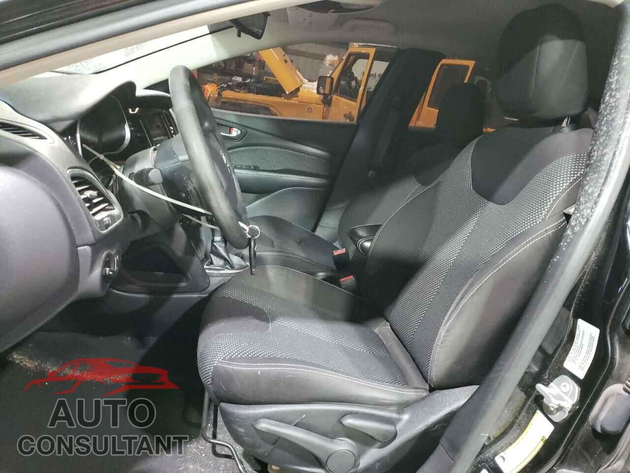 DODGE DART 2015 - 1C3CDFBB2FD281839