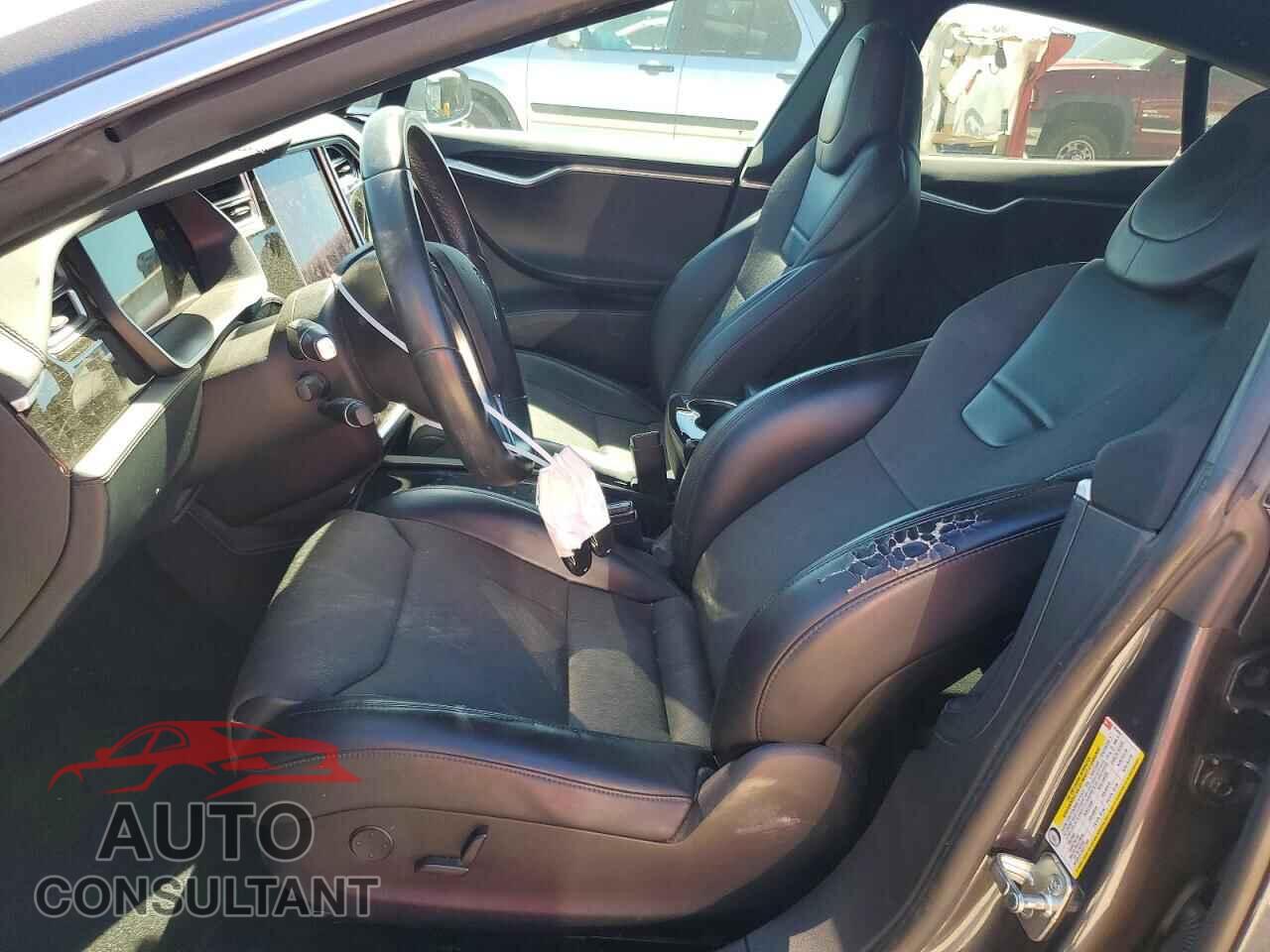 TESLA MODEL S 2017 - 5YJSA1E15HF202892