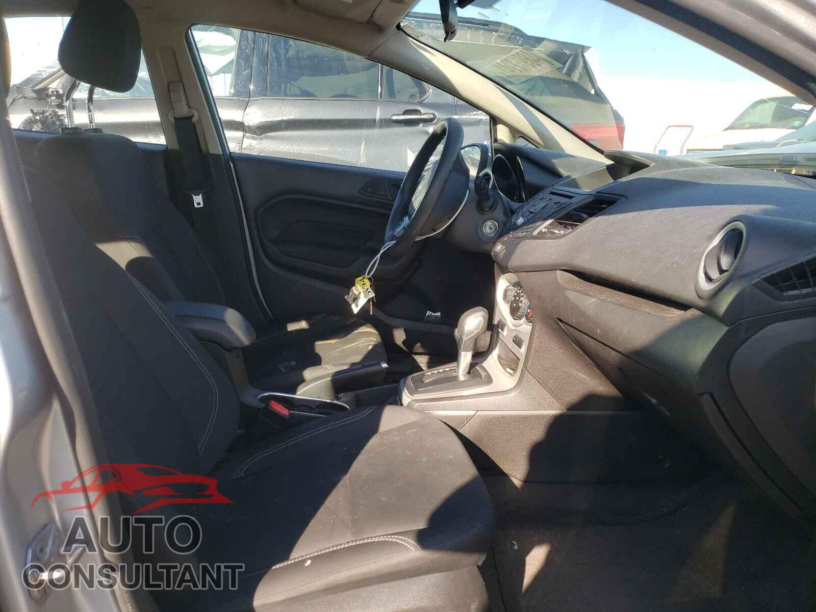 FORD FIESTA 2017 - 3FADP4EJ5HM149556