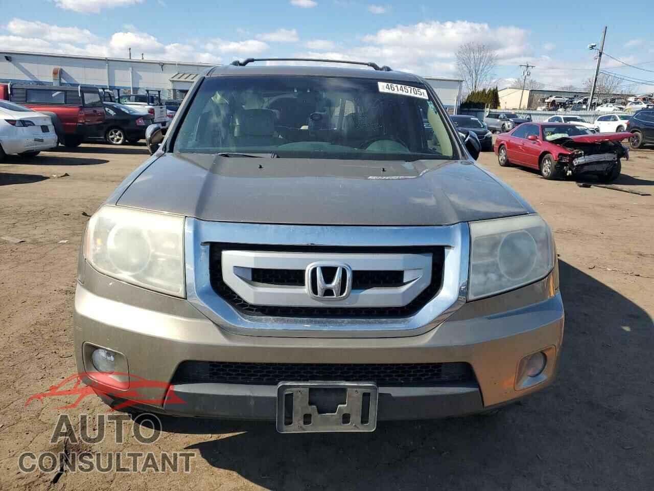 HONDA PILOT 2011 - 5FNYF4H68BB047220