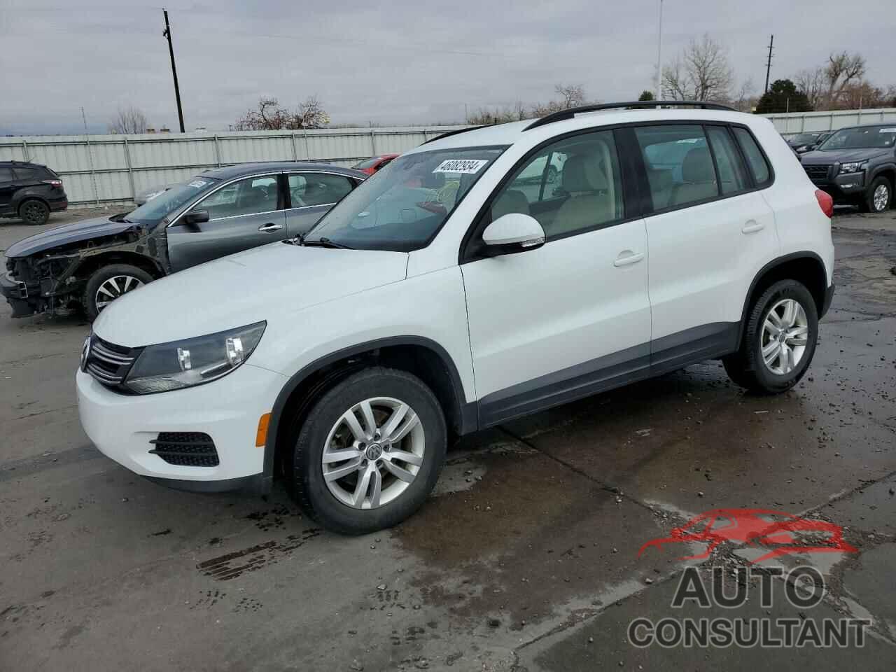 VOLKSWAGEN TIGUAN 2016 - WVGBV7AX8GW602792