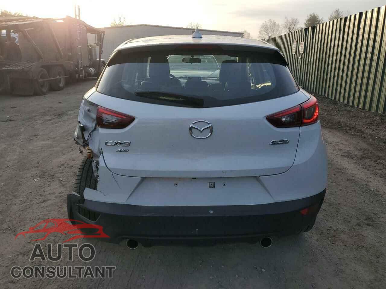MAZDA CX-3 2017 - JM1DKFC70H0158373