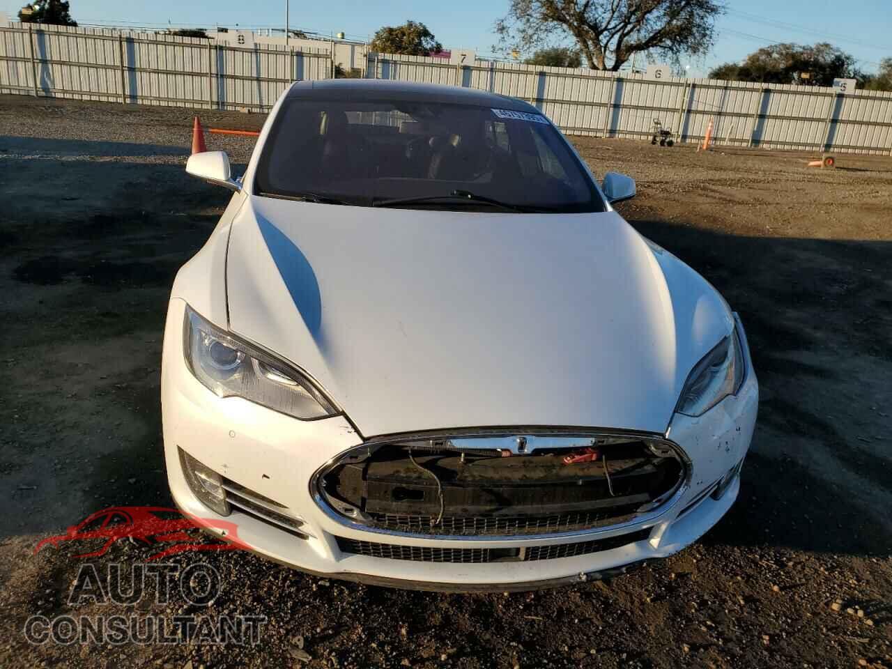 TESLA MODEL S 2015 - 5YJSA4H46FF096747