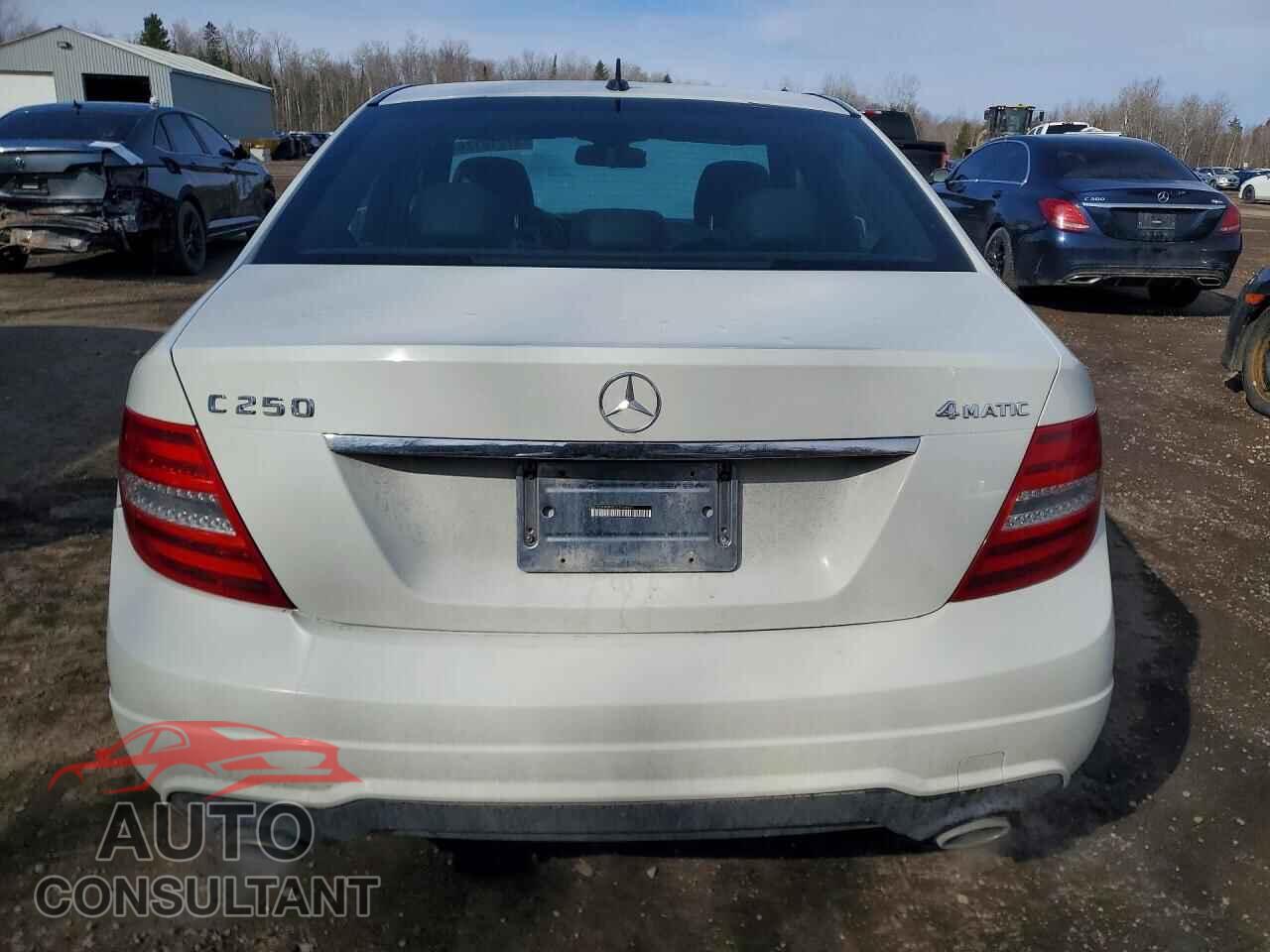 MERCEDES-BENZ C-CLASS 2012 - WDDGF8FB3CA734897