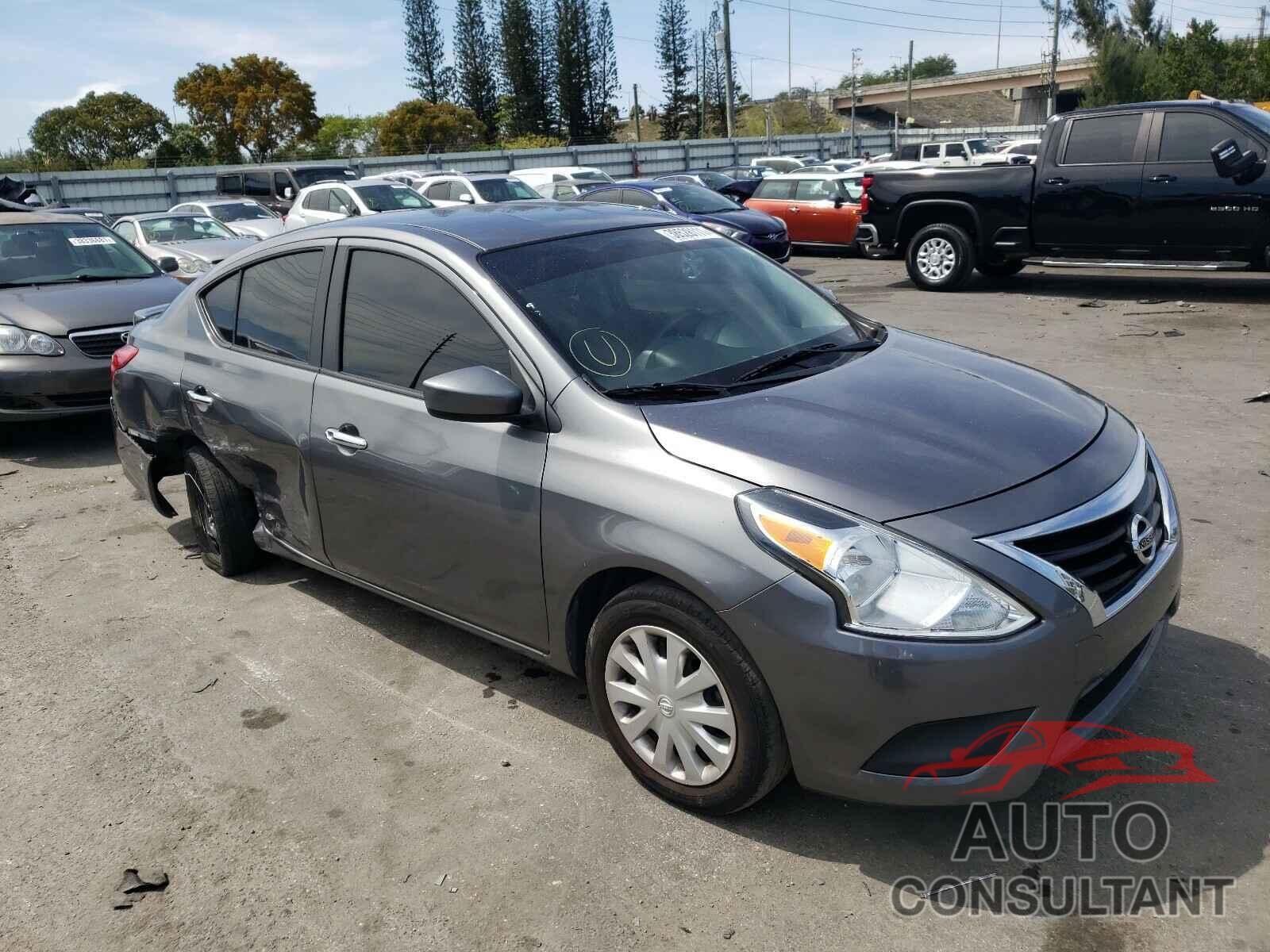 NISSAN VERSA 2017 - 3N1CN7AP5HL824337