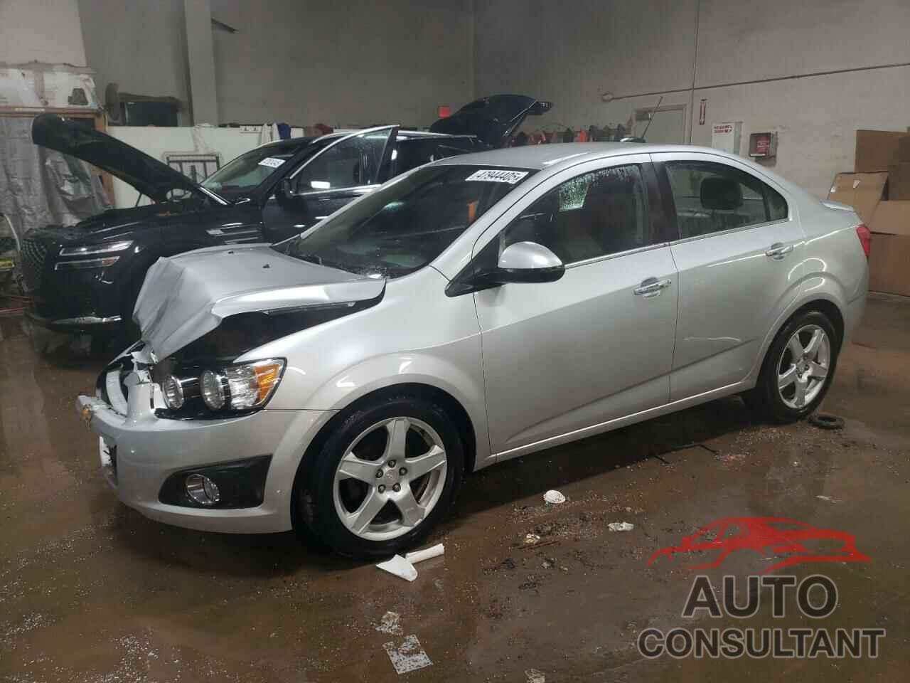 CHEVROLET SONIC 2015 - 1G1JE5SB7F4116579