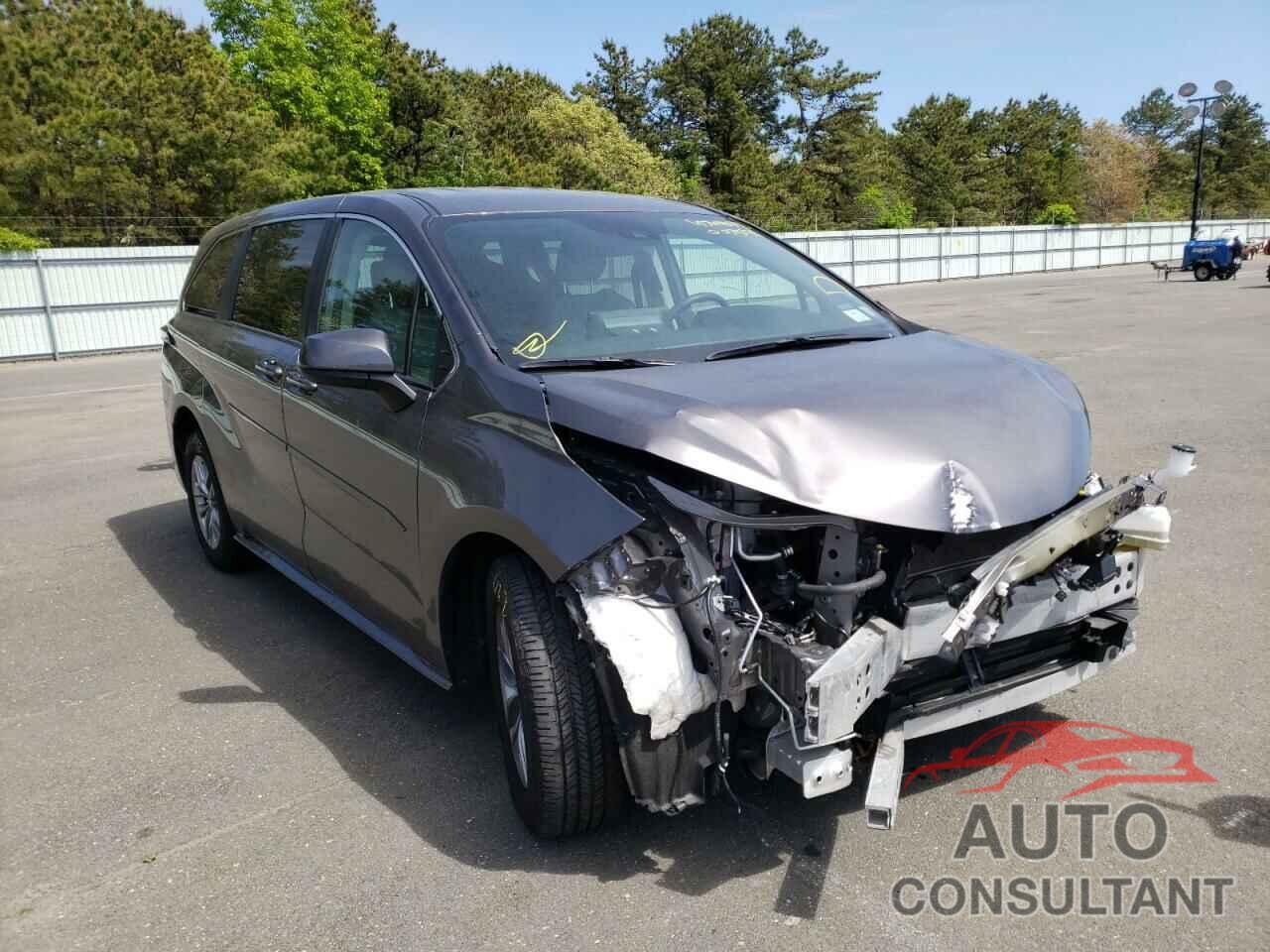 TOYOTA SIENNA 2021 - 5TDKRKEC9MS007559