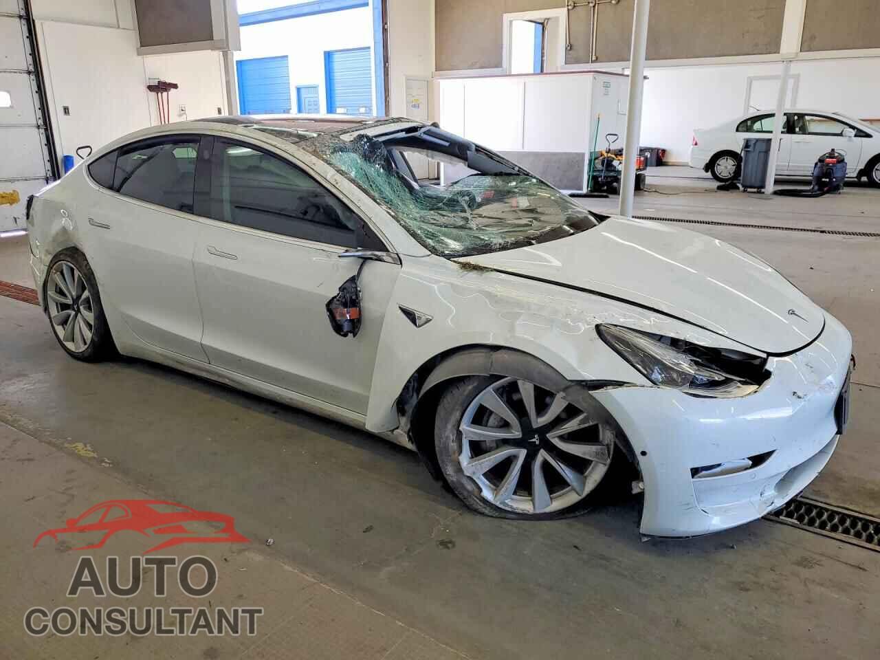 TESLA MODEL 3 2018 - 5YJ3E1EB8JF121988