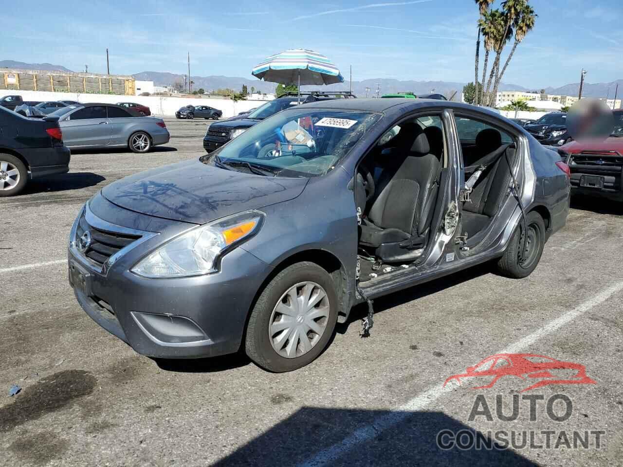 NISSAN VERSA 2018 - 3N1CN7AP0JL817768