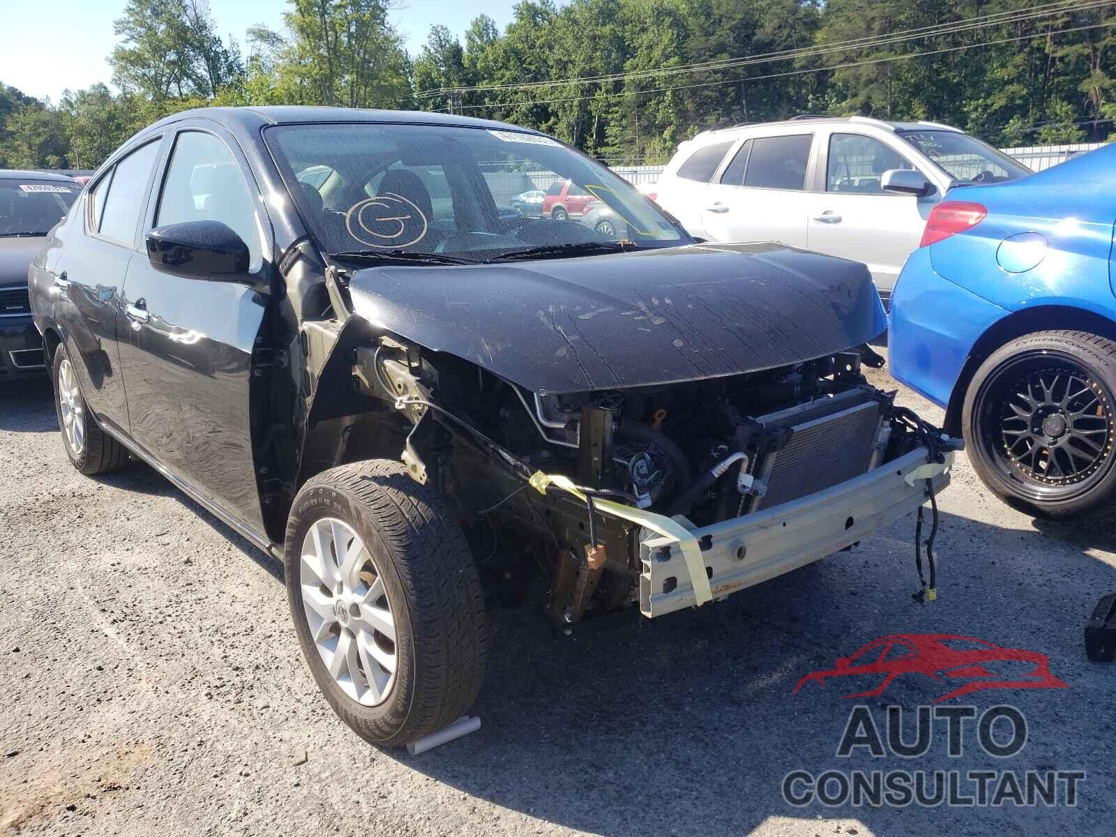 NISSAN VERSA 2019 - 3N1CN7APXKL824048
